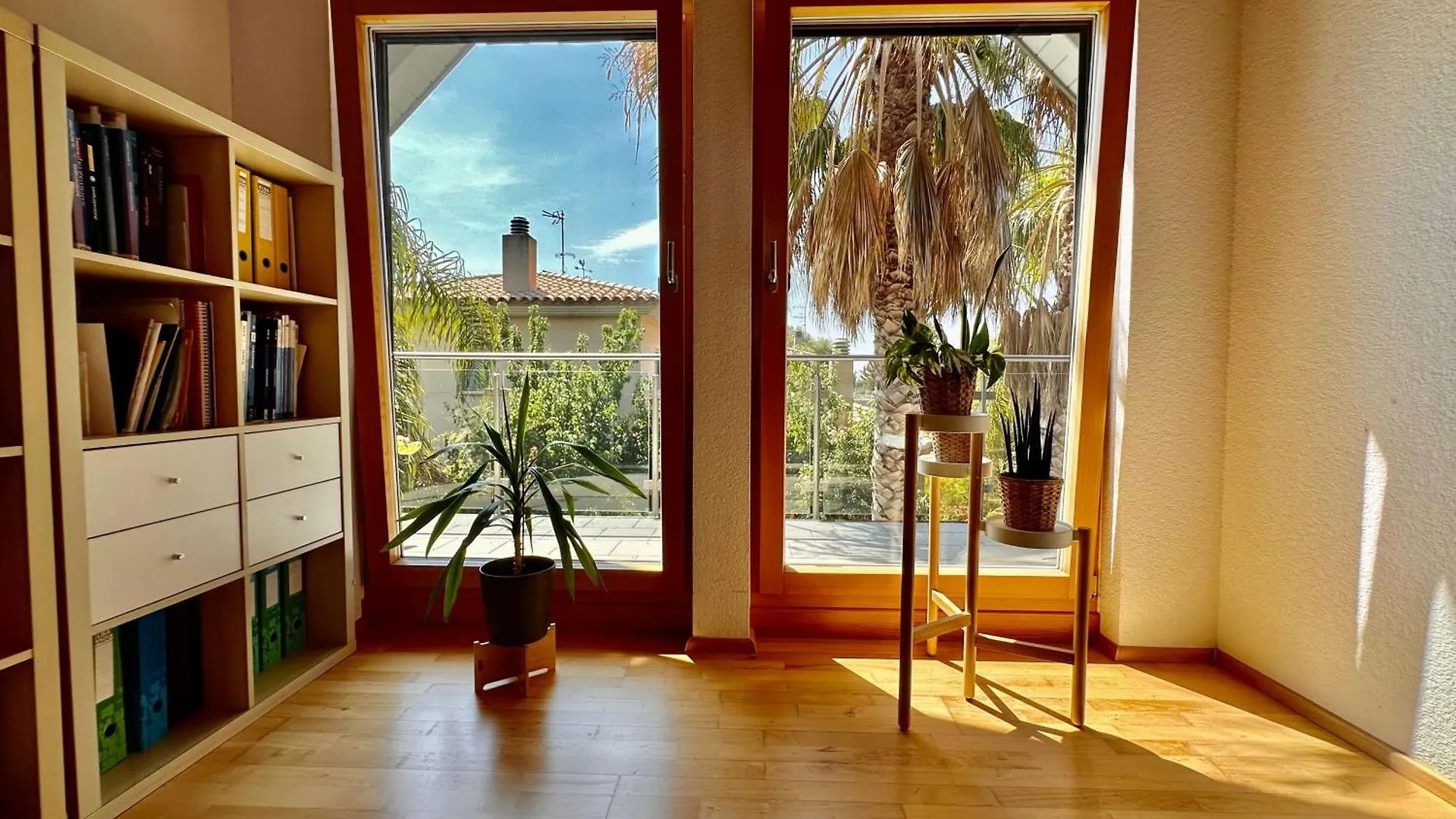 Sparrow Villa In Residential Area By Hlclub Agency Vilanova i la Geltru